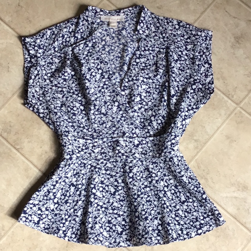Monteau Los Angeles, Blue Floral Top